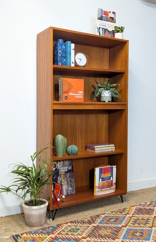 Vintage retro plan - plan, bookcase