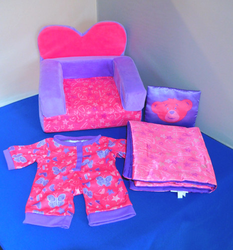 Build bear pink fold out - a,