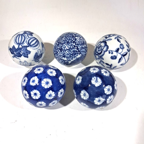 Porcelain blue white - porcelain,
