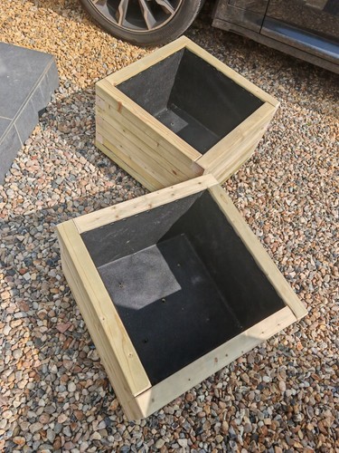 60cm square wooden planter - 60cm,