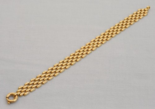 Stunning ibb 9ct - yellow, gold