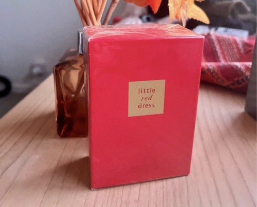 Avon little red - dress, eau