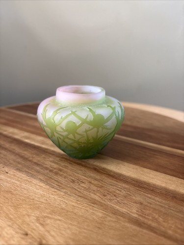 Petite emile galle cameo vase - petite,