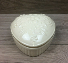 Vintage Aynsley Camellia Fine Bone China Heart Shaped Lidded Trinket Pot 