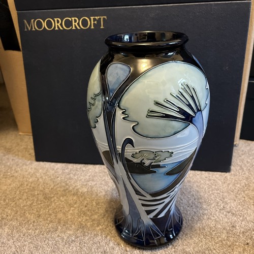 Moorcroft pottery vase - moorcroft,