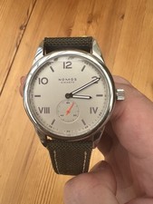 NOMOS Glashütte Club Campus -