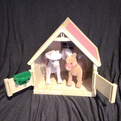 Sylvanian families barn stable - sylvanian, barn/stable
