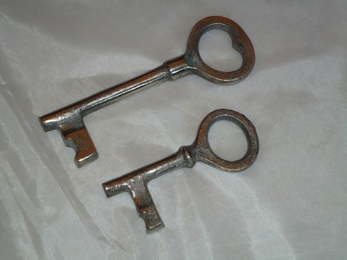 Large keys metal old - keys,