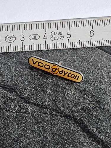 Vdo dayton pin badge - badge,