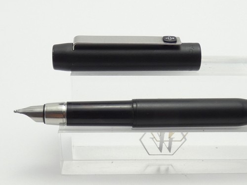 Rare 1978 parker - 25, black