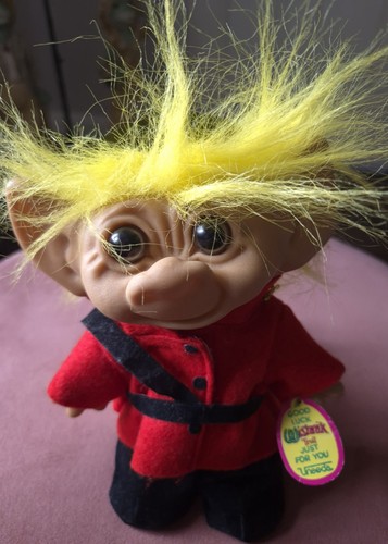 Uneeda wishnik troll - doll, 1981