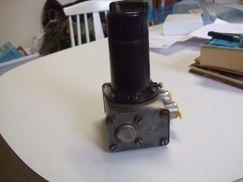 Used electric petrol pumps - used,