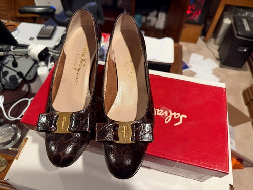 Salvatore ferragamo vara - vara, brown
