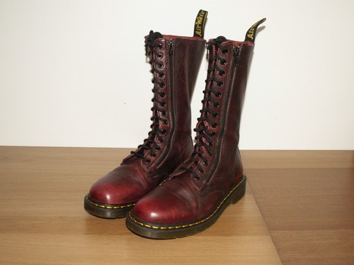 Martens 9733 cherry red - dr,