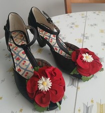 MISS L FIRE SIZE 4 T BAR RED FLOWER FRONTS VINTAGE 1940s 50s ROCKABILLY MID HEEL