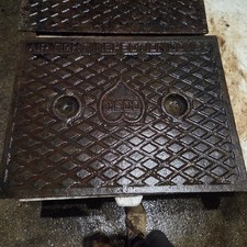 Cast Iron Manhole Drain Cover 660mm X 508mm Inspection Cover Lid free p&p