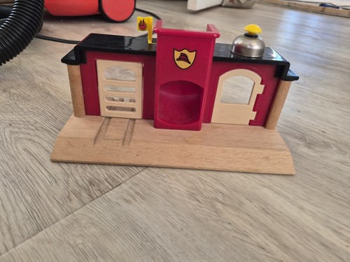 Fire station end - end, of