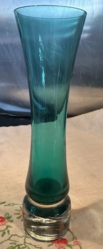 Turquoise glass vase 20cm tall - 20cm,