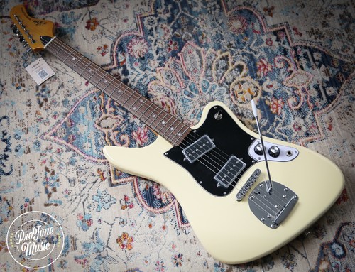 Aria 1532 retro vintage white - vintage,