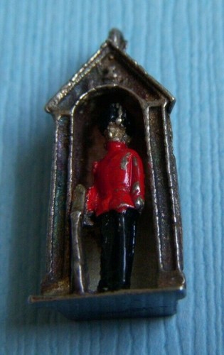 Vintage enamel buckingham - enamel,