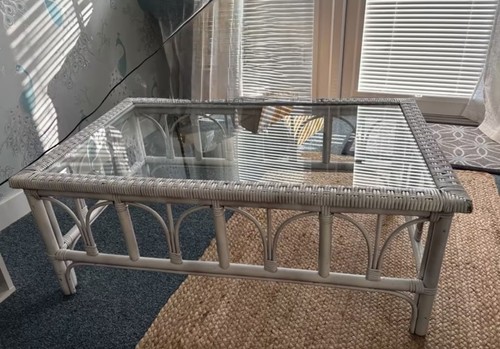 Vintage shabby chic rattan - shabby,