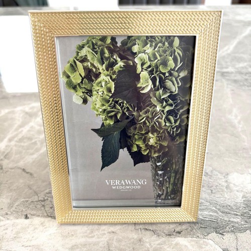 New and unused wedgwood vera - [new,