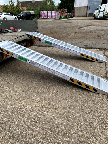 Aluminium loading ramps 5m - ramps, 2.5m