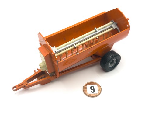 Vintage britains scale - britains,