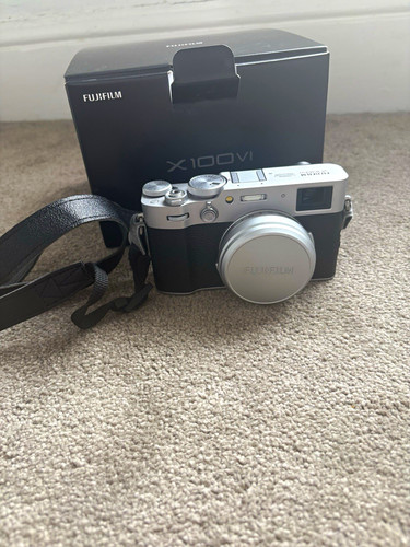 Fujifilm x100vi silver compact - x100vi,