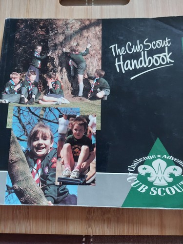 Scouting book cub scout - uk,