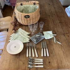 National Trust Wicker Picnic Basket Set Fishing 