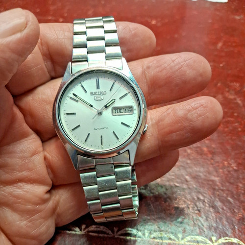 Seiko mens wrist watch day - watch.,