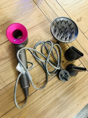 Factory second hairdryer no - second,