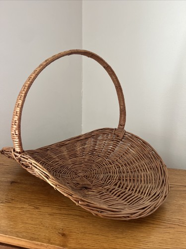 Vintage large wicker flower - vintage,