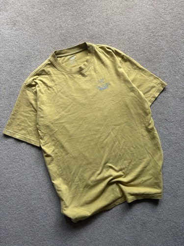 Palace arcteryx tee size - x,