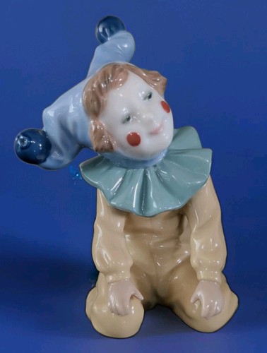 Nao lladro child - child, jester