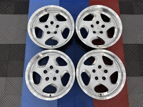 Throwing star style - throwing,