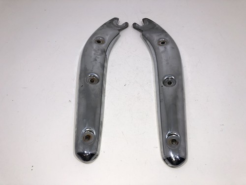 Rear fender brackets triumph - fender,