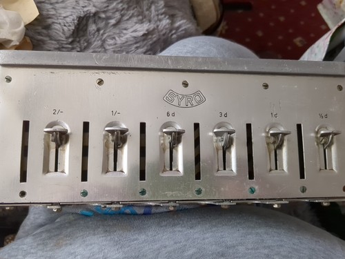 Syro change dispenser - syro, vintage
