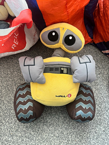 Disney store exclusive - disney, wall-e