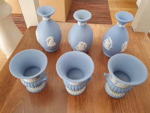 Vintage wedgewood blue bud - wedgewood,