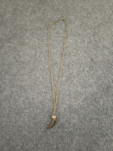 Badger claw wire necklace - badger,