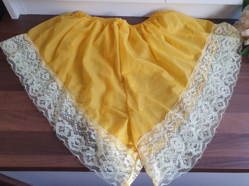 Vtg style slippery - style, nylon
