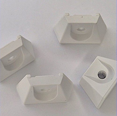 10003221 ikea plastic shelf - x4,