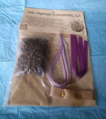 The orange pomander - pomander, kit