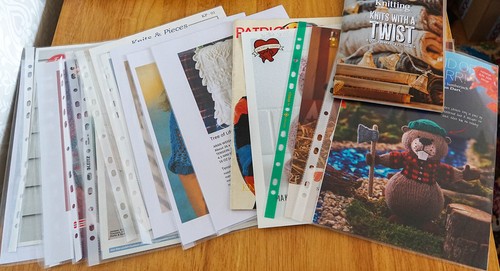 Knitting patterns lot - x,