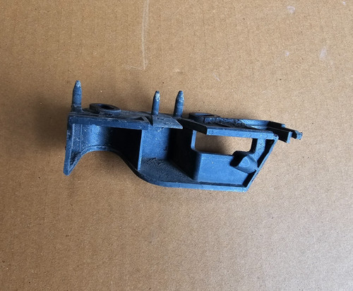 Audi front wing - wing, bracket