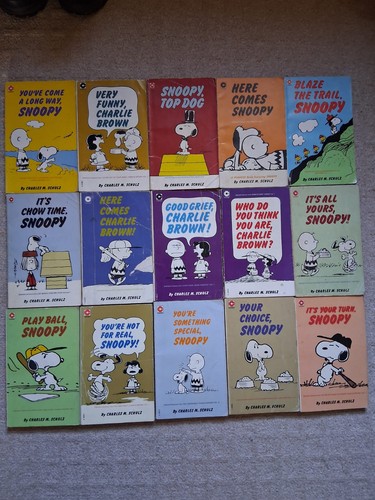Snoopy peanuts books - 40,