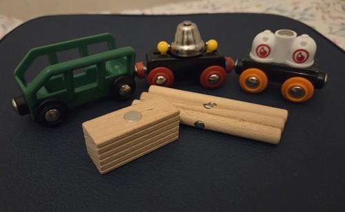 Brio train carriage bundle