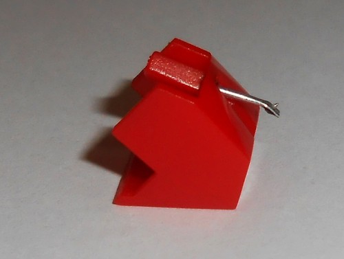 Replacement diamond stylus for - stylus,